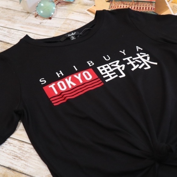 Papaya Graphic Tee. Black‎ Crop Top Medium - Picture 7 of 7